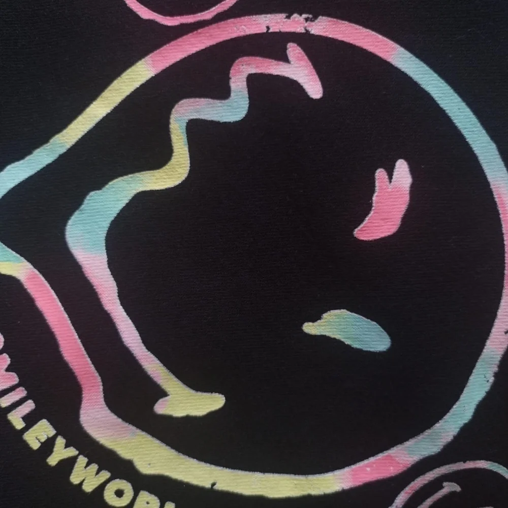 Art class. Smiley World Black girls sweater size 6/7(S). Made in China.